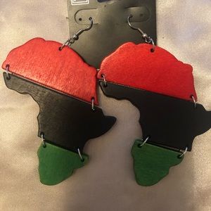 Africa Earrings ✊🏾